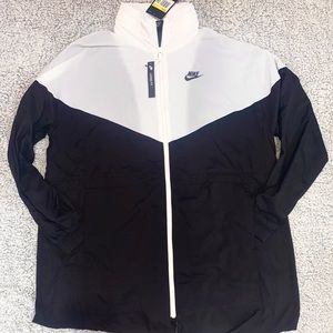 Nike oversized windbreaker